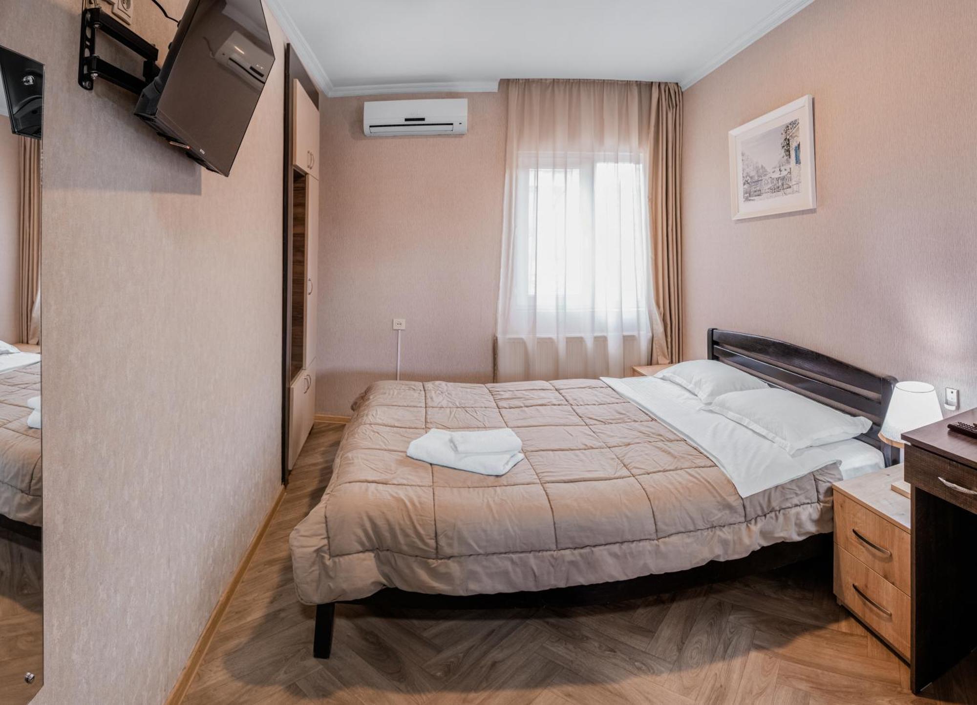 Lotus Hotel Tbilisi Bagian luar foto