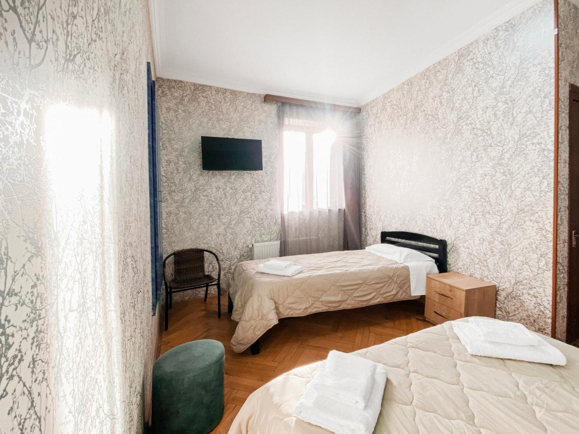 Lotus Hotel Tbilisi Bagian luar foto